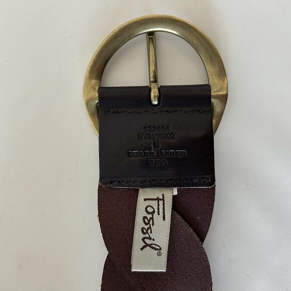 Fossil Belt Women’s Small  Brown Leather with   Gold Buckle - Picture 2 of 5